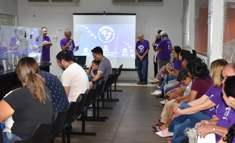 Evento reuniu profissionais renomados, famílias e usuários para uma manhã de aprendizado - Foto: Reprodução/Apae-CG