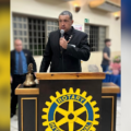 O Rotary Club de Três Lagoas deu início à sua gestão 2025 com a posse do novo presidente, Mário Márcio Queiroz.