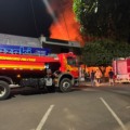 Incêndio destrói residência no centro de Três Lagoas.