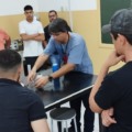 O curso realiza diversas aulas práticas que colaboram com a formação do futuro engenheiro de produção.