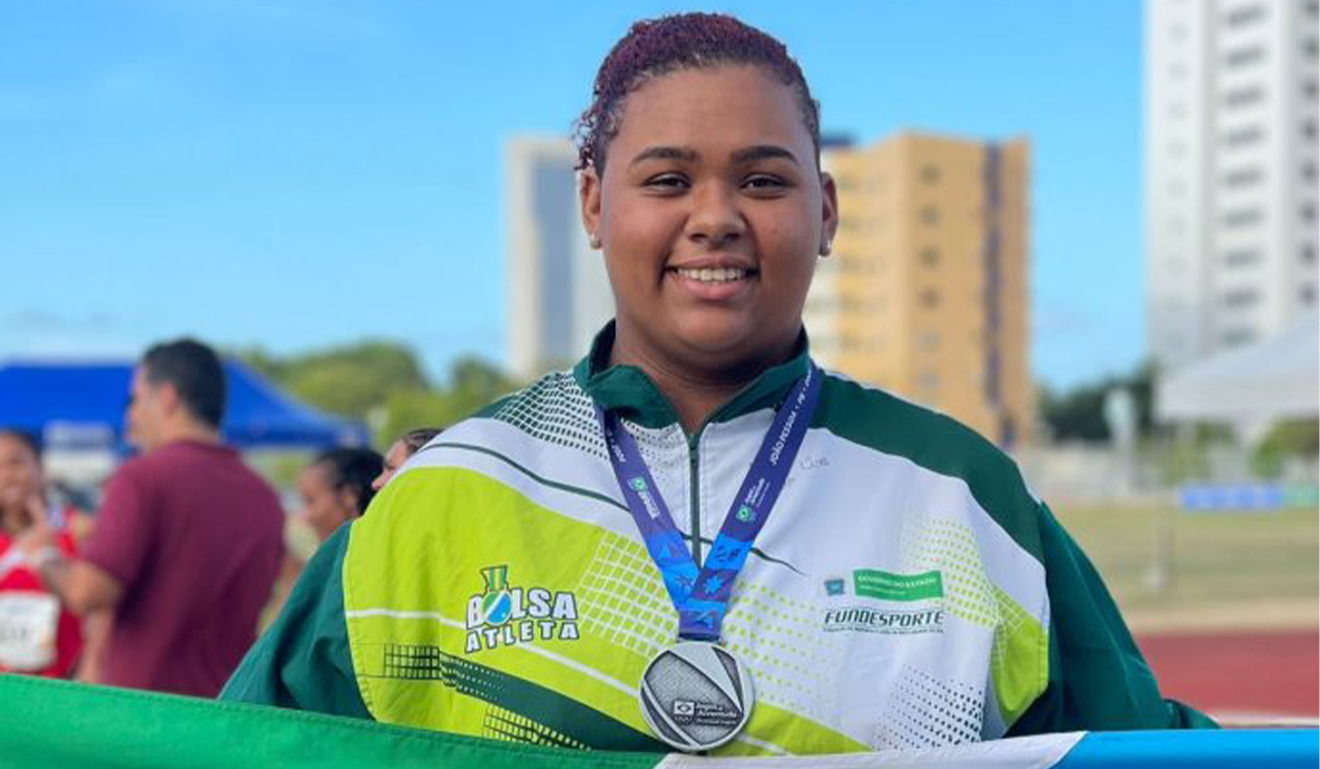 Vitória pertence a equipe de atletismo da Secretaria Municipal de Esporte, Juventude e Lazer (Sejuvel).