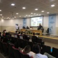 Profissionais e estudantes acompanharam as apresentações em auditória da UFMS