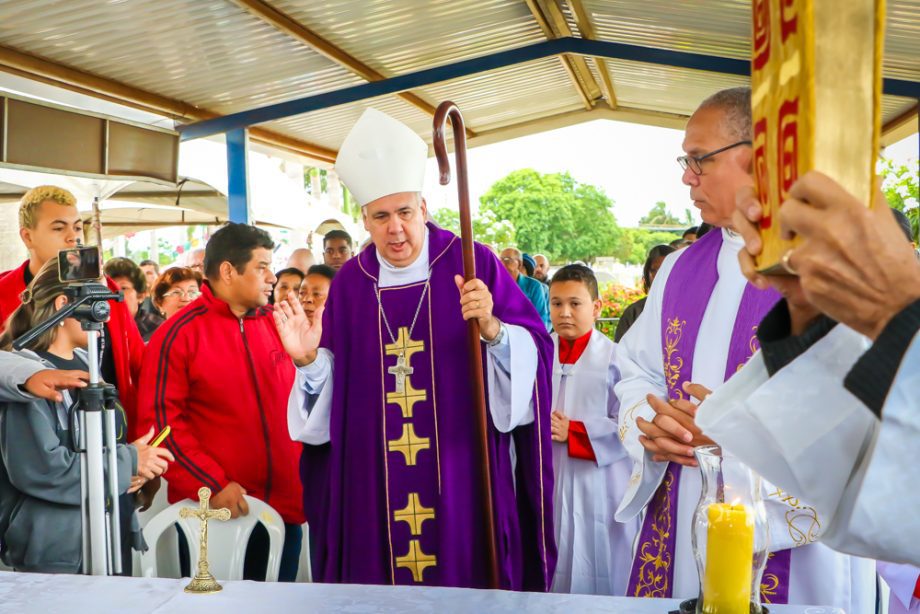 As celebrações acontecerão em diversos cemitérios da cidade ao longo do dia.