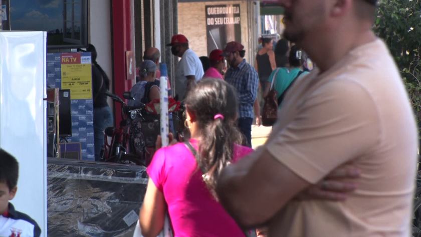 Promoções do comércio podem levar as pessoas a mais gastos. | Foto: Arquivo/JPNews