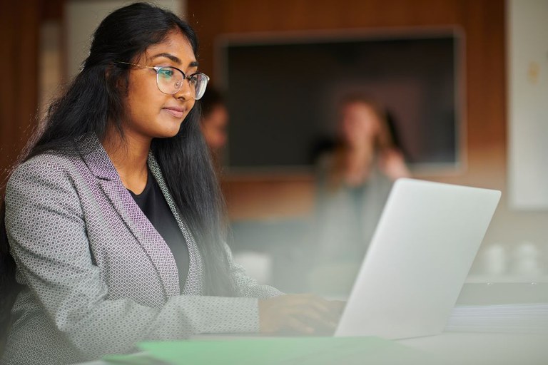 Aprendizagem profissional cresce em 2024 e garante inclusão de jovens no mercado de trabalho