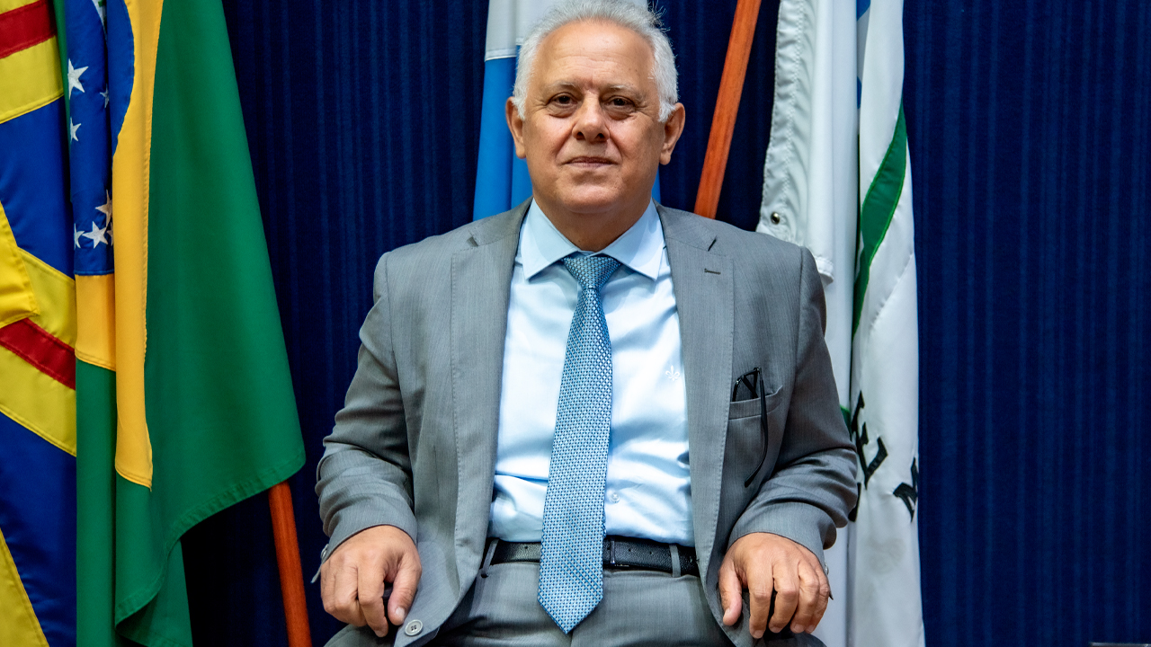 Conselheiro Flávio Kayatt assume a presidência da Corte de Contas para o biênio 2025-2026
 | Foto: Divulgação/TCE-MS