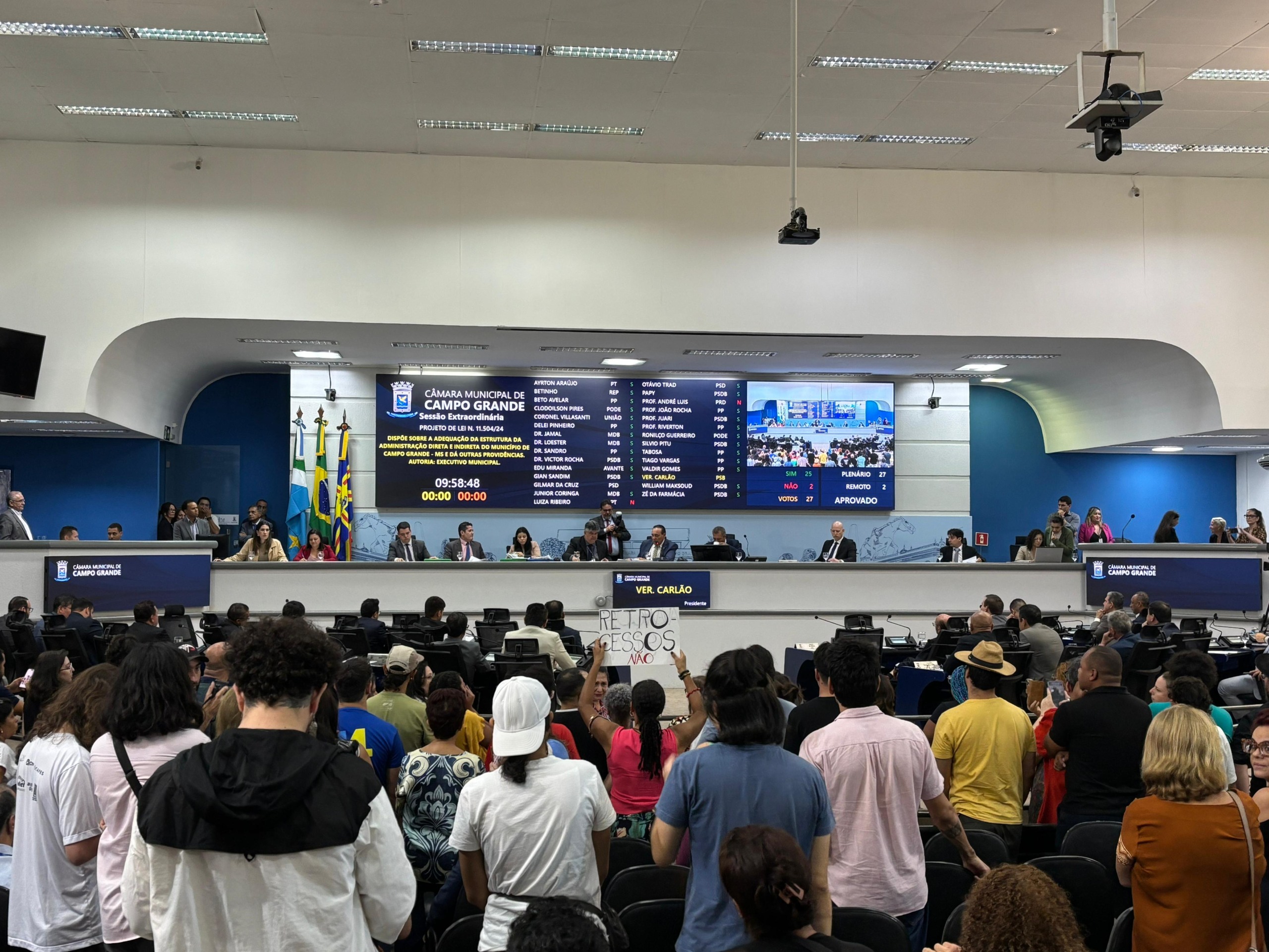 Reforma na Administração foi votada hoje em sessão extraordinária, após queda de energia na Casa de Leis na terça-feira  | Foto: Mateus Adriano/CBN CG