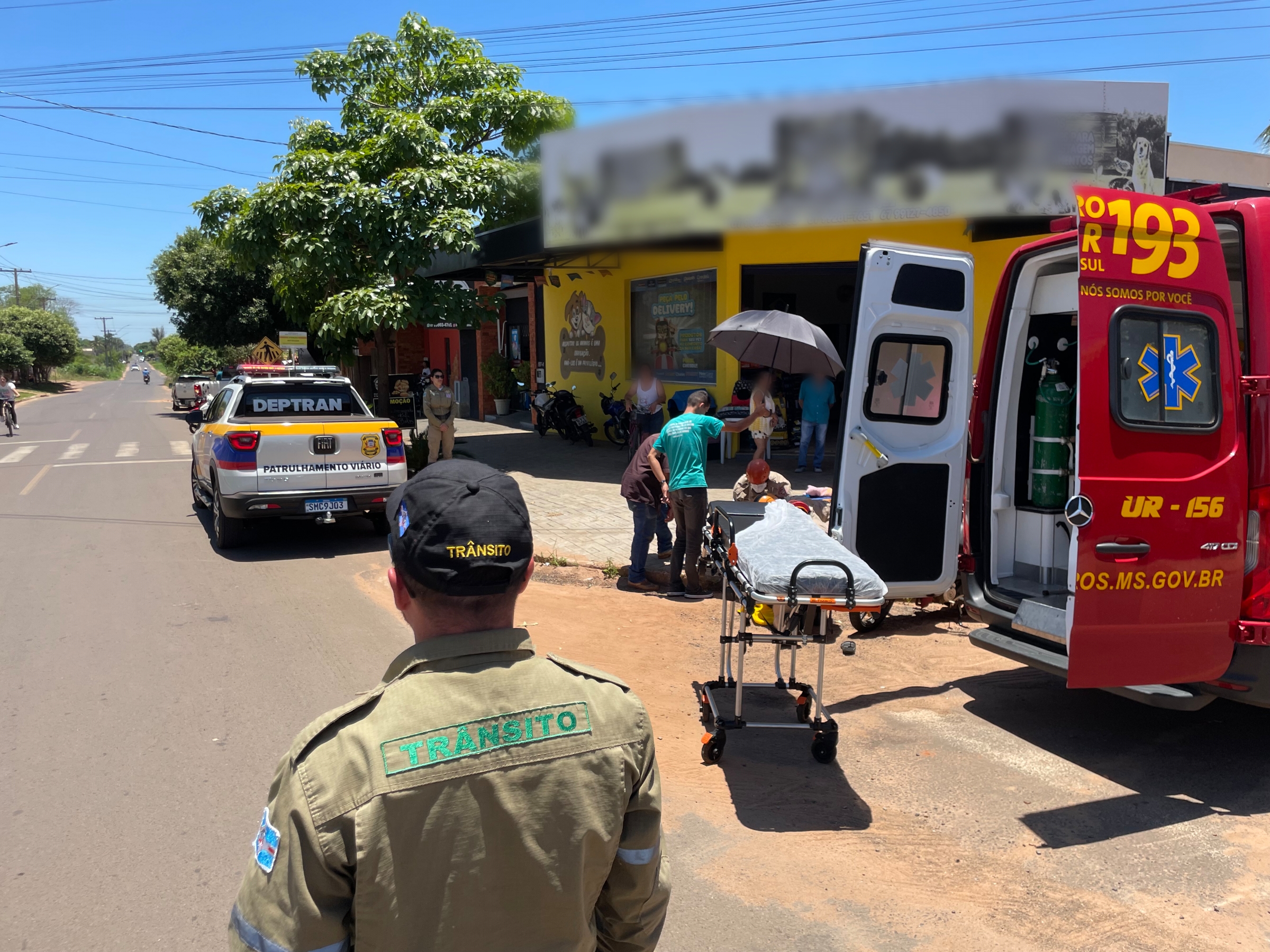 Queda com moto deixa mulher ferida no Alto da Boa Vista