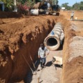 Distrito de Arapuá recebe obras de pavimentação e drenagem