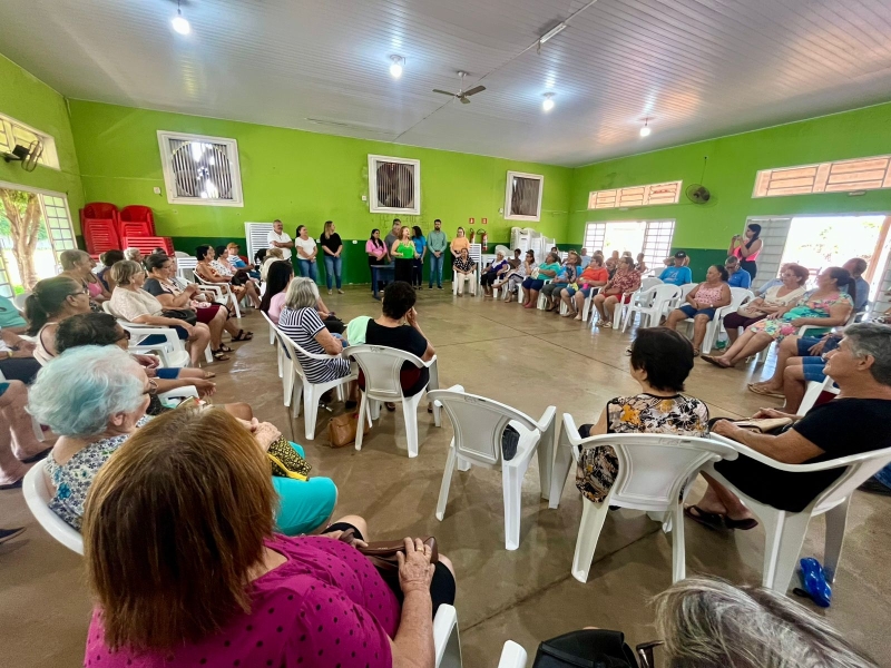 Mais de 200 idosos participam das atividades (Foto: Anamélia Rosa/Assessoria)