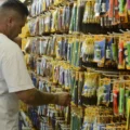 Confira dicas para compras seguras de materiais escolares