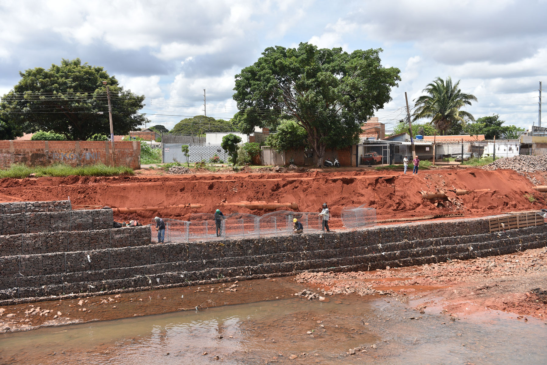 Obras na Ernesto Geisel estão 17% concluída