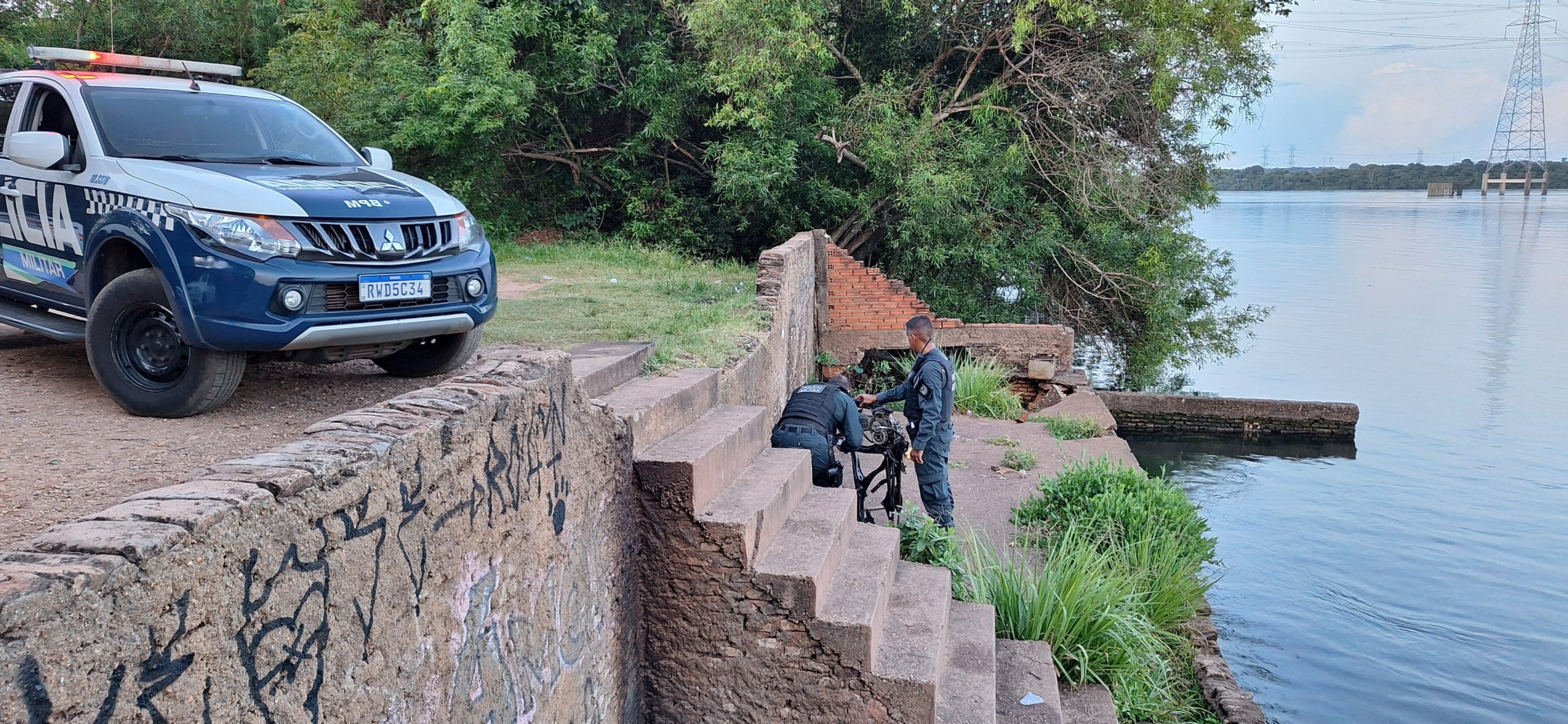 Chassis e motor foram levados para à Depac: Divulgação/Polícia Militar