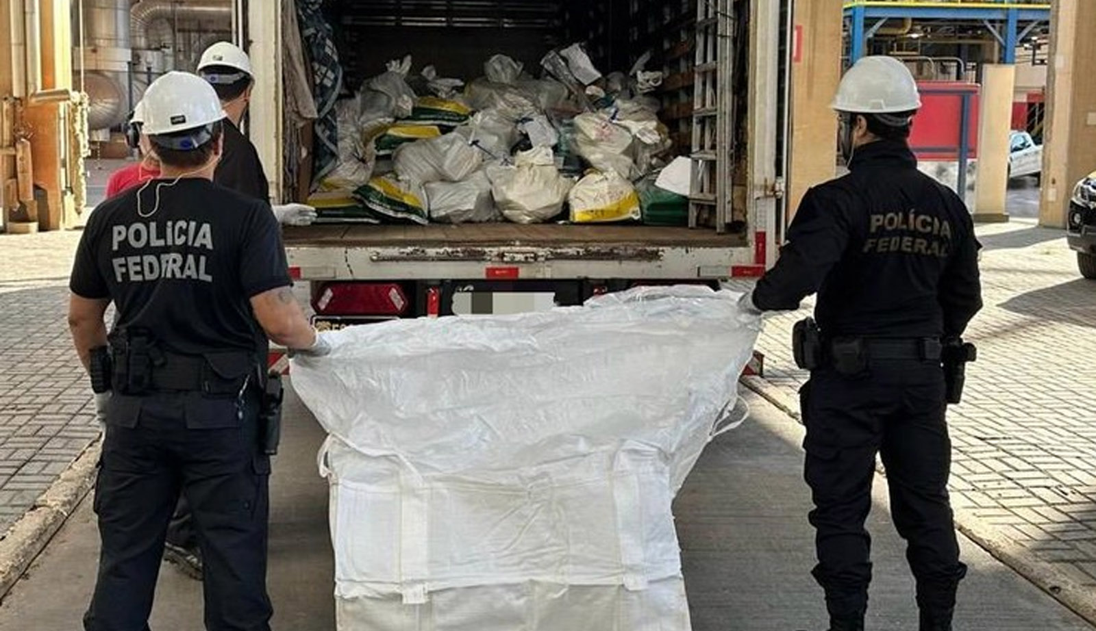 Entorpecentes foram queimados em um forno industrial – Foto: Divulgação/PF
