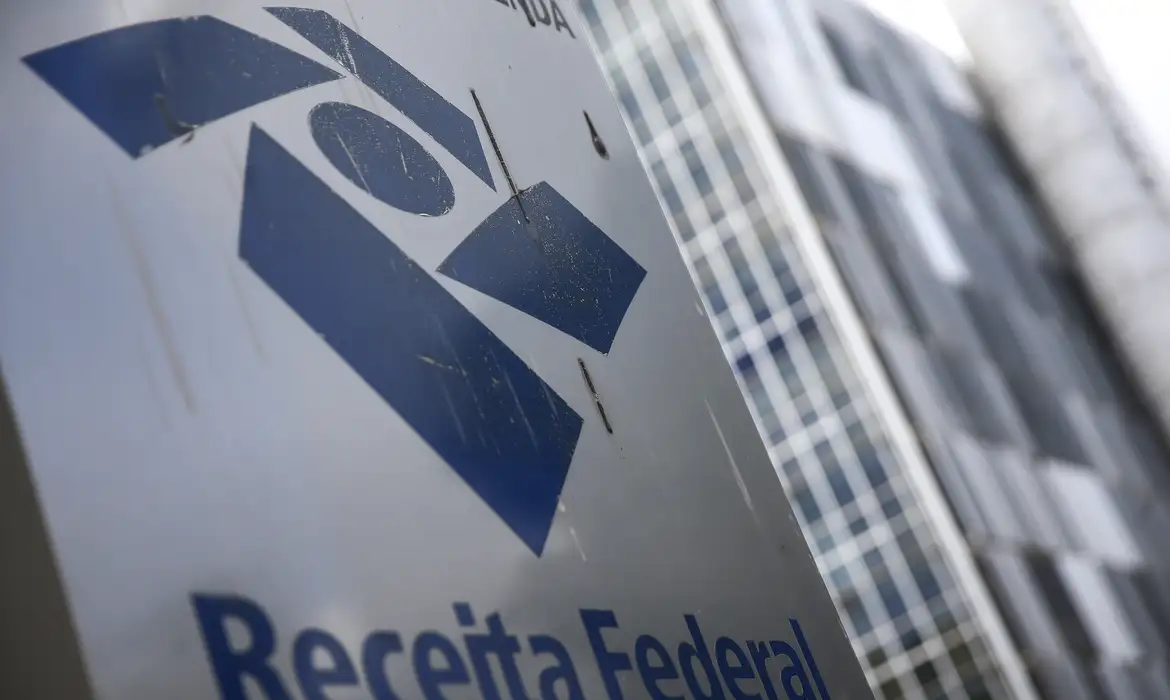 Receita Federal alerta para golpe com cartas falsas sobre Imposto de Renda