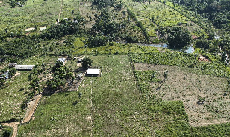 Especialistas alertam sobre risco de desapropriação caso documentação não seja regularizada até outubro - Foto: Arquivo Agência Brasil