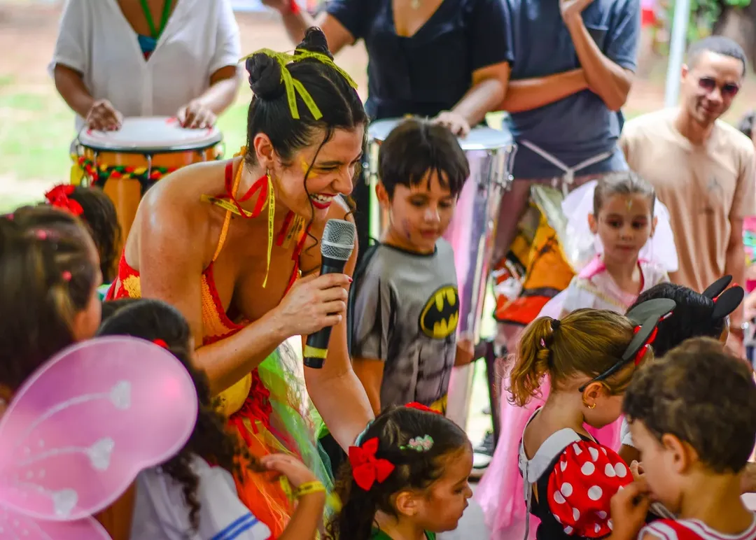 Companhia também realizou atividades infantis durante estreia no Carnaval - Foto: Wendel Fontes