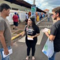 Equipes realizam abordagens em pontos estratégicos para conscientizar foliões sobre violações de direitos - Foto: Divulgação/Prefeitura de  CG