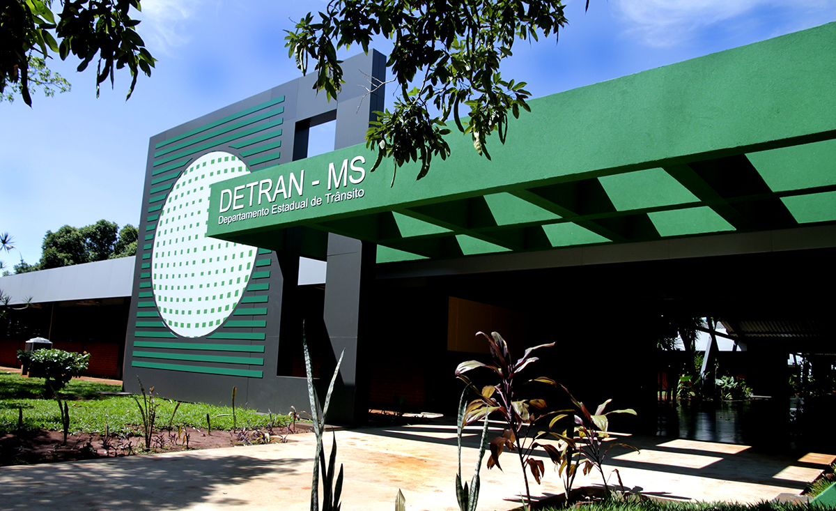 Proprietários de veículos têm 30 dias para quitar débitos no Detran-MS e evitar multas e problemas futuros- Foto: Reprodução/ Detran MS