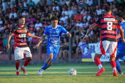 Ivinhema venceu o jogo de ida por 1 a 0 e tem vantagem no jogo de hoje. Foto: Reprodução/FFMS