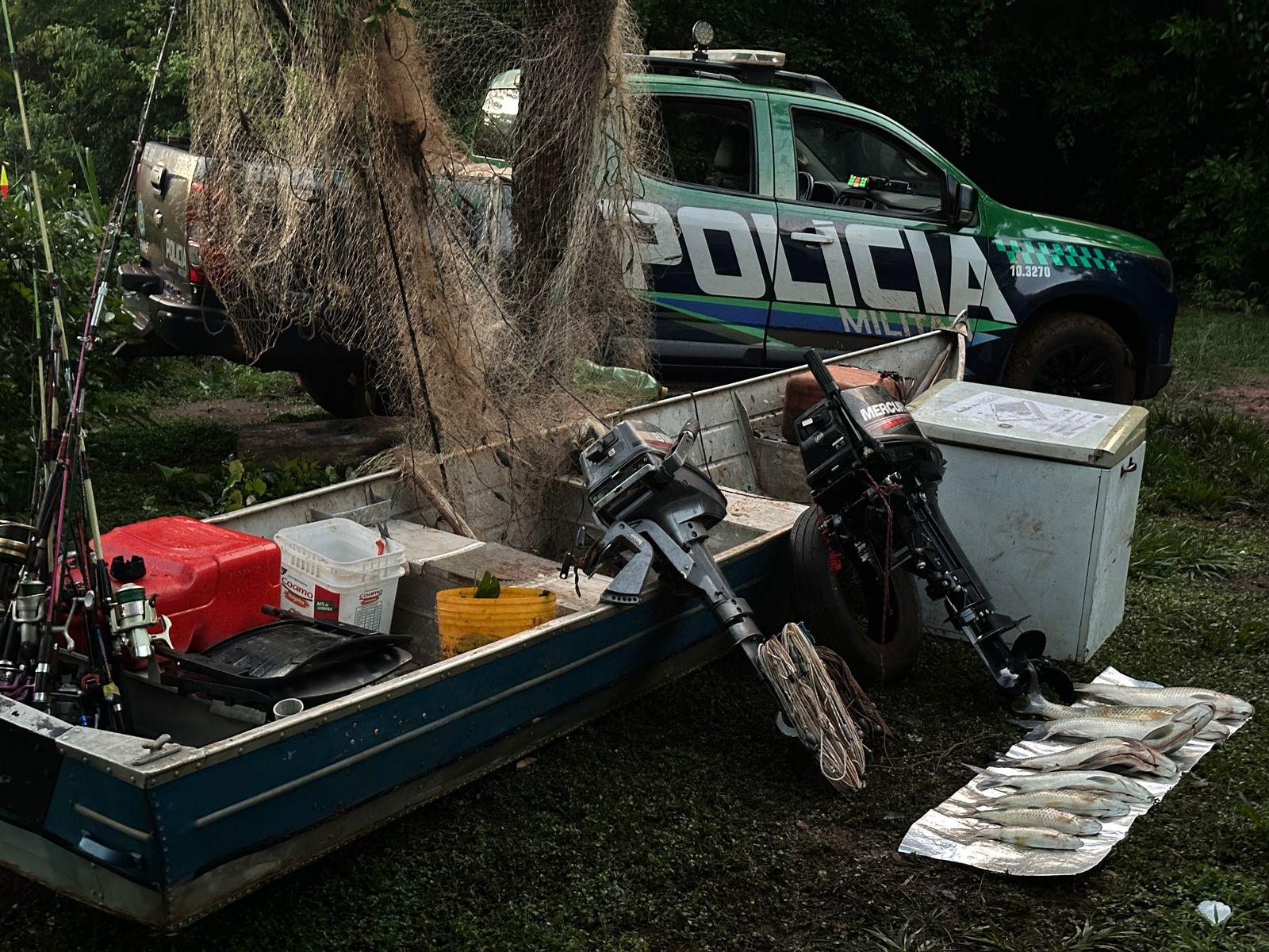 Durante os cinco dias de operação executados pelo 2º BPMA, foram realizados 45 patrulhamentos fluviais, resultando na abordagem de 523 embarcações e 1.049 pessoas. (Foto: Divulgação PMA)