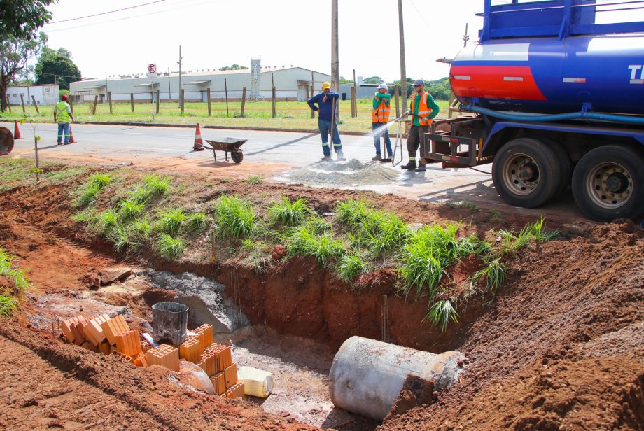 Prefeitura realiza obra viária para melhoria do trânsito em Três Lagoas - Divulgação / Prefeitura de Três Lagoas