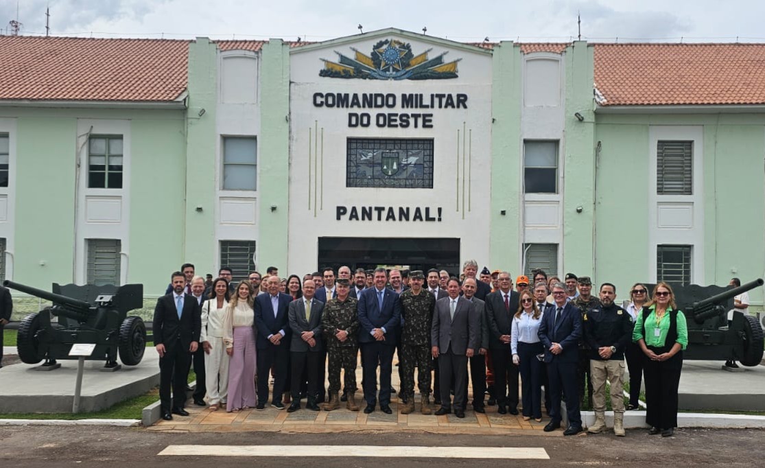 Evento reuniu autoridades civis e militares - Foto: LSSCom