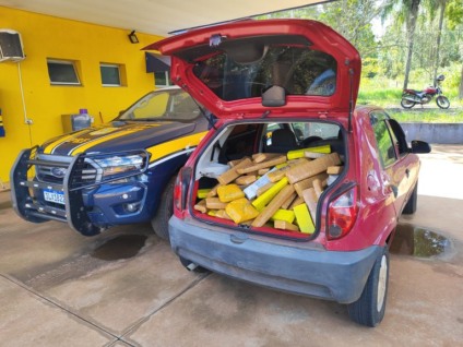 PRF apreende 242 Kg de maconha na BR-262
