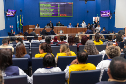 Câmara aprova projetos que garantem direitos e valorização aos servidores