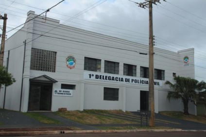 Ação ocorreu neste domingo, bares foram autuados por perturbação e falta de alvará - Foto: Divulgação/Polícia Civil de MS