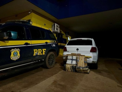 Nervosismo de ocupantes do carro chamou a atenção dos policiais: Divulgação/PRF