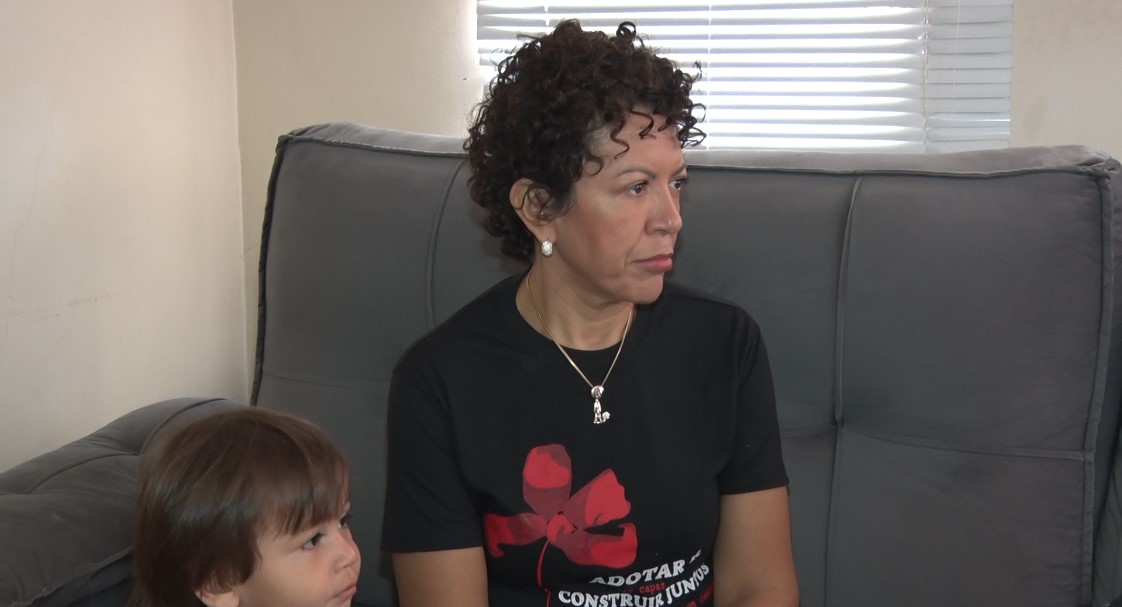 No dia 25 de maio, Dia Nacional da Adoção, a data simboliza esperança para famílias que sonham em ter filhos e para crianças que aguardam por um lar. Foto: Reprodução/TVC HD