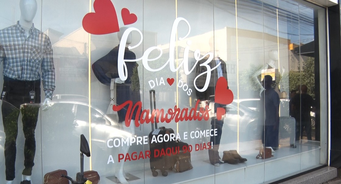 O comércio local já vive a expectativa de um grande aumento nas vendas, com uma projeção de movimentação de mais de R$ 26 milhões, conforme pesquisa realizada pela Fecomércio em parceria com o Sebrae. Foto: Reprodução/TVC HD