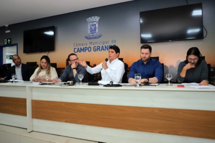 Diretor da Agereg José Mário depõe em CPI do transporte coletivo.