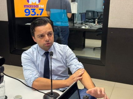 Arthur Resende nos estúdios da Massa FM Campo Grande - Foto: Adriano Hany/Portal RCN67