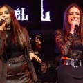 Dupla Júlia e Rafaela durante gravação na Expoagro em Dourados (Créditos: Maria Ritta Castilho)