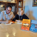 Adilso de Campos Garcia e Maria Augusta de Castilho, autores de um dos livros - Foto: Raquel de Souza