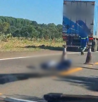 Homem morre atropelado na BR-262