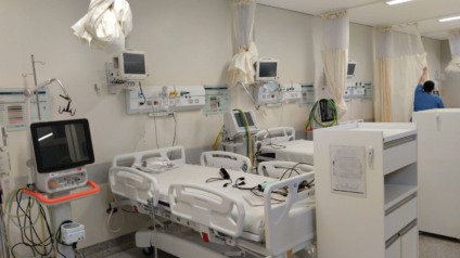 Diretor do Hospital Auxiliadora critica repasses e pede equidade em relação ao HR Diretor do Hospital Auxiliadora critica repasses e pede equidade em relação ao HR