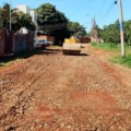Tempo quente e seco auxilia na continuidade dos trabalhos pelas ruas da cidade - Foto: Sisep