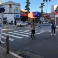 Ação educativa no Centro reforça alerta sobre riscos em produtos e serviços ofertados no Dia das Mães