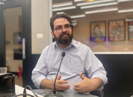 Secretário de Administração explica reajuste salarial a servidores e sobre folha de pagamento