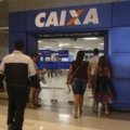 Trabalhadores nascidos em maio e junho já podem sacar o abono salarial a partir desta quinta-feira
