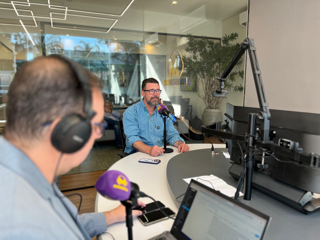 Marcos Pollon em entrevista à Rádio Massa FM Dourados