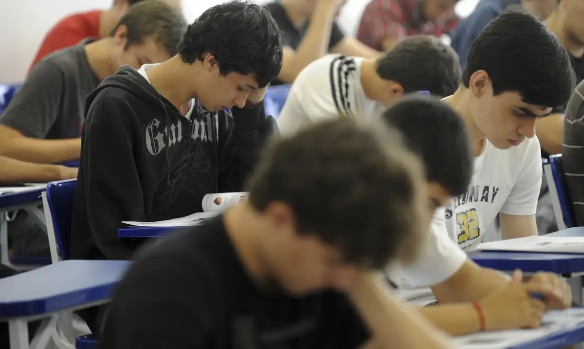 Essas vagas são destinadas exclusivamente aos estudantes que já estão efetivamente matriculados no curso, turno e local de oferta para os quais se inscreveram. Foto: Reprodução/Agência Brasil