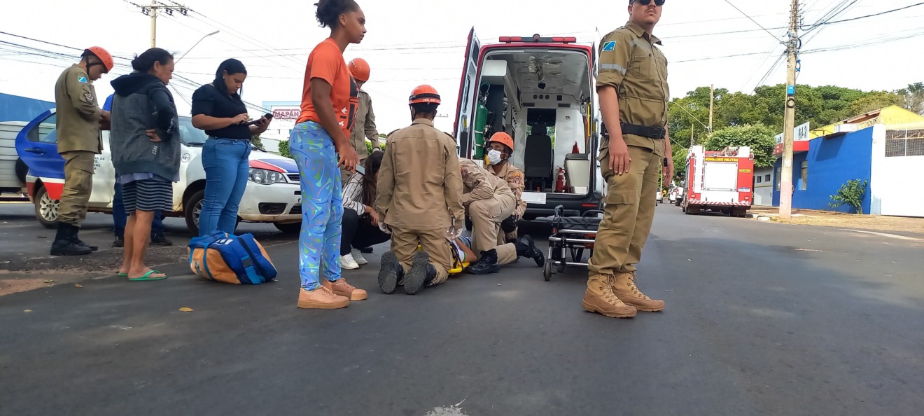 A garota estava bastante nervosa e felizmente foi apenas o susto, não teve ferimentos graves nem fratura. Foto: Alfredo Neto/RCN 67