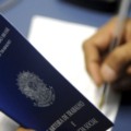 Os interessados devem ir até a sede da Funsat, levando documentos com fotos e Carteira de Trabalho - Foto: Arquivo RCN67
