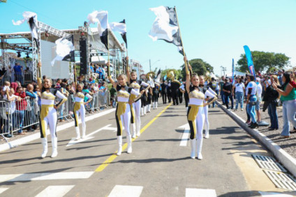 Desfile cívico será no sábado, dia 14, para atrair mais público e movimentar o comércio Desfile cívico será no sábado, dia 14, para atrair mais público e movimentar o comércio