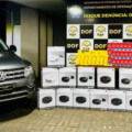 O valor estimado da carga apreendida é de R$ 482 mil. O material e o veículo foram encaminhados à Delegacia da Polícia Federal em Dourados (Foto: Divulgação DOF)