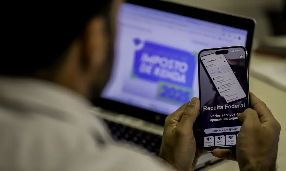 Prazo para entrega da declaração vai até o dia 30 de maio - Foto: Joédson Alves/Agência Brasil